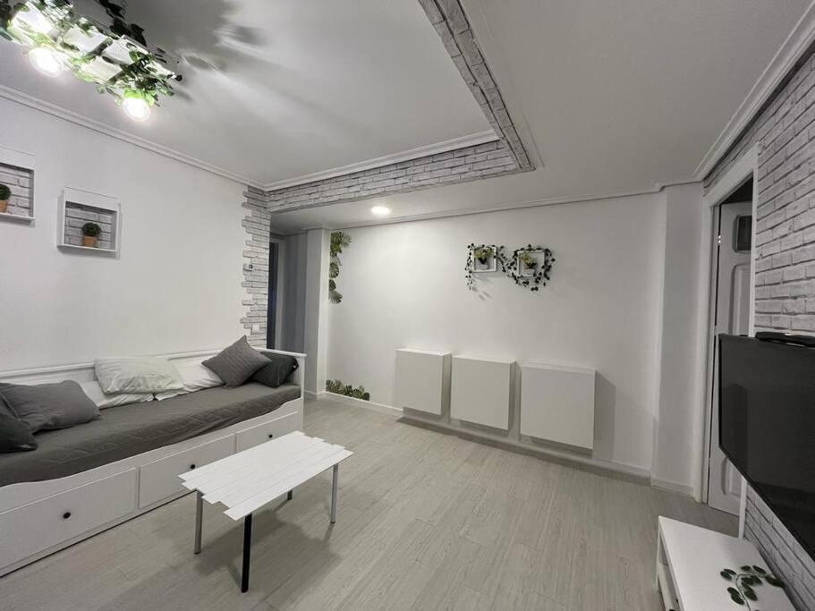 Apartamento Eguzkilore. Logroño Kültér fotó