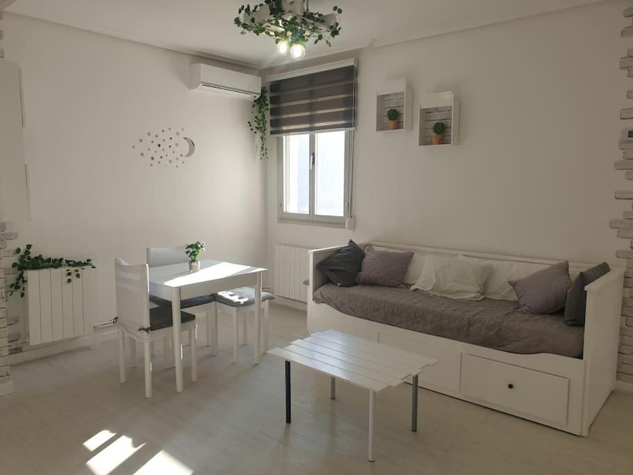 Apartamento Eguzkilore. Logroño Kültér fotó